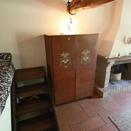 Vakantiehuis Cozy Cottage In Amelia With Pool